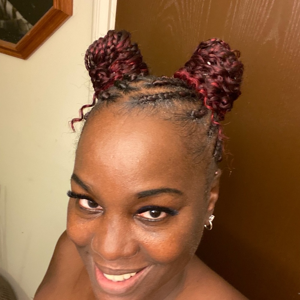 Meet your Posher, Latanya